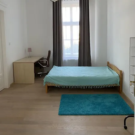 Barni Apartman شقة *